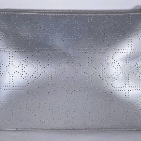 Kate Spade Metro Spade Large Pouch- Silver - Picture 5 of 13